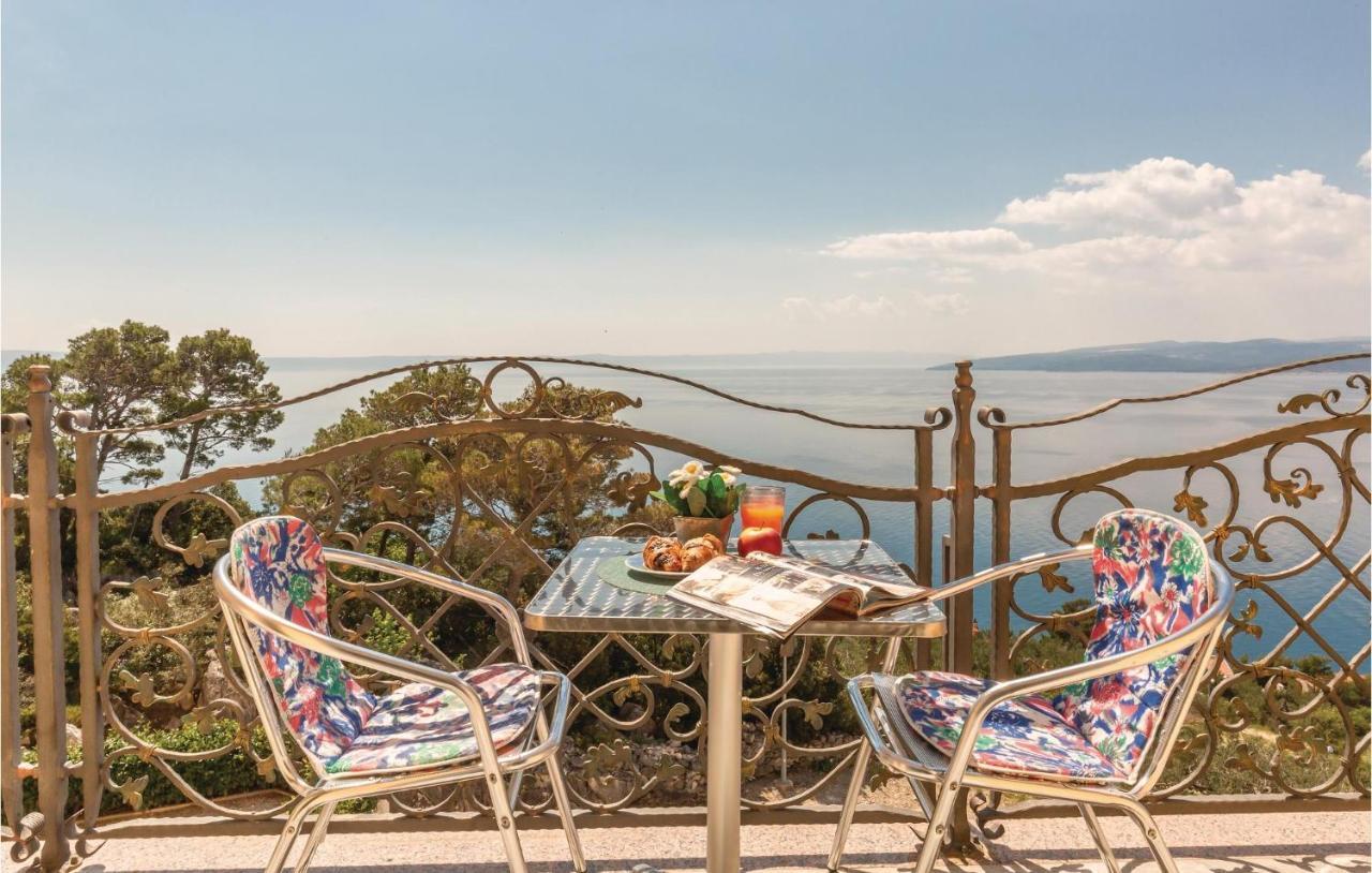 Amazing Apartment In Krvavica With Wifi Zewnętrze zdjęcie