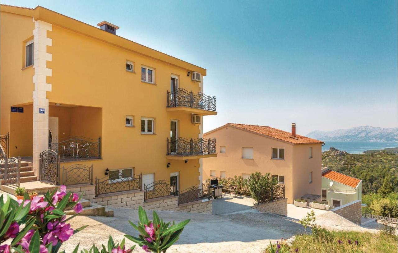 Amazing Apartment In Krvavica With Wifi Zewnętrze zdjęcie