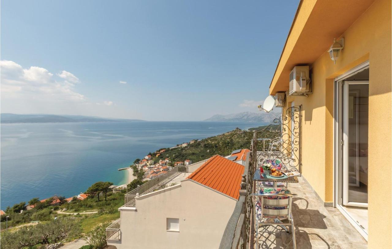 Amazing Apartment In Krvavica With Wifi Zewnętrze zdjęcie