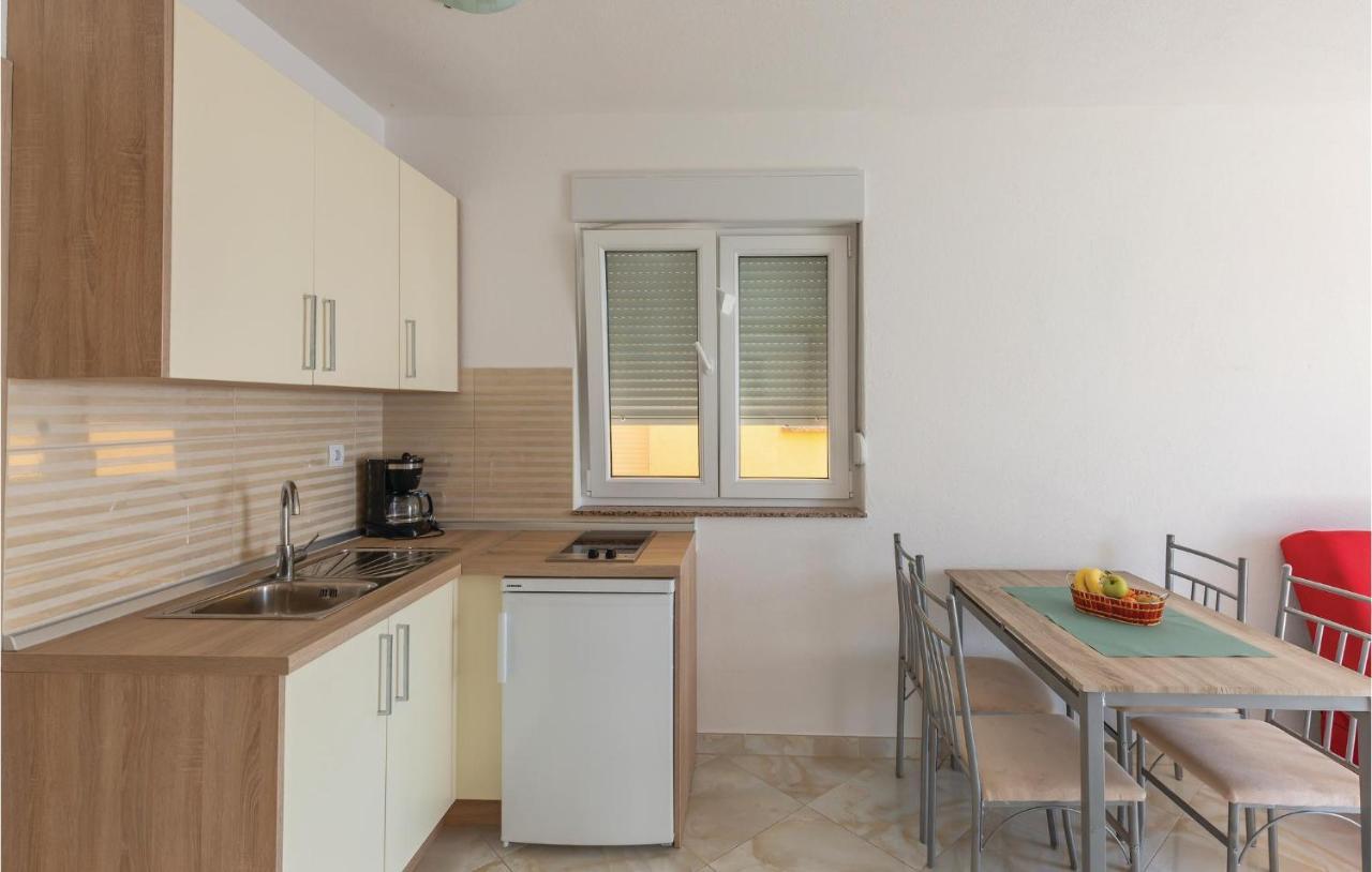 Amazing Apartment In Krvavica With Wifi Zewnętrze zdjęcie