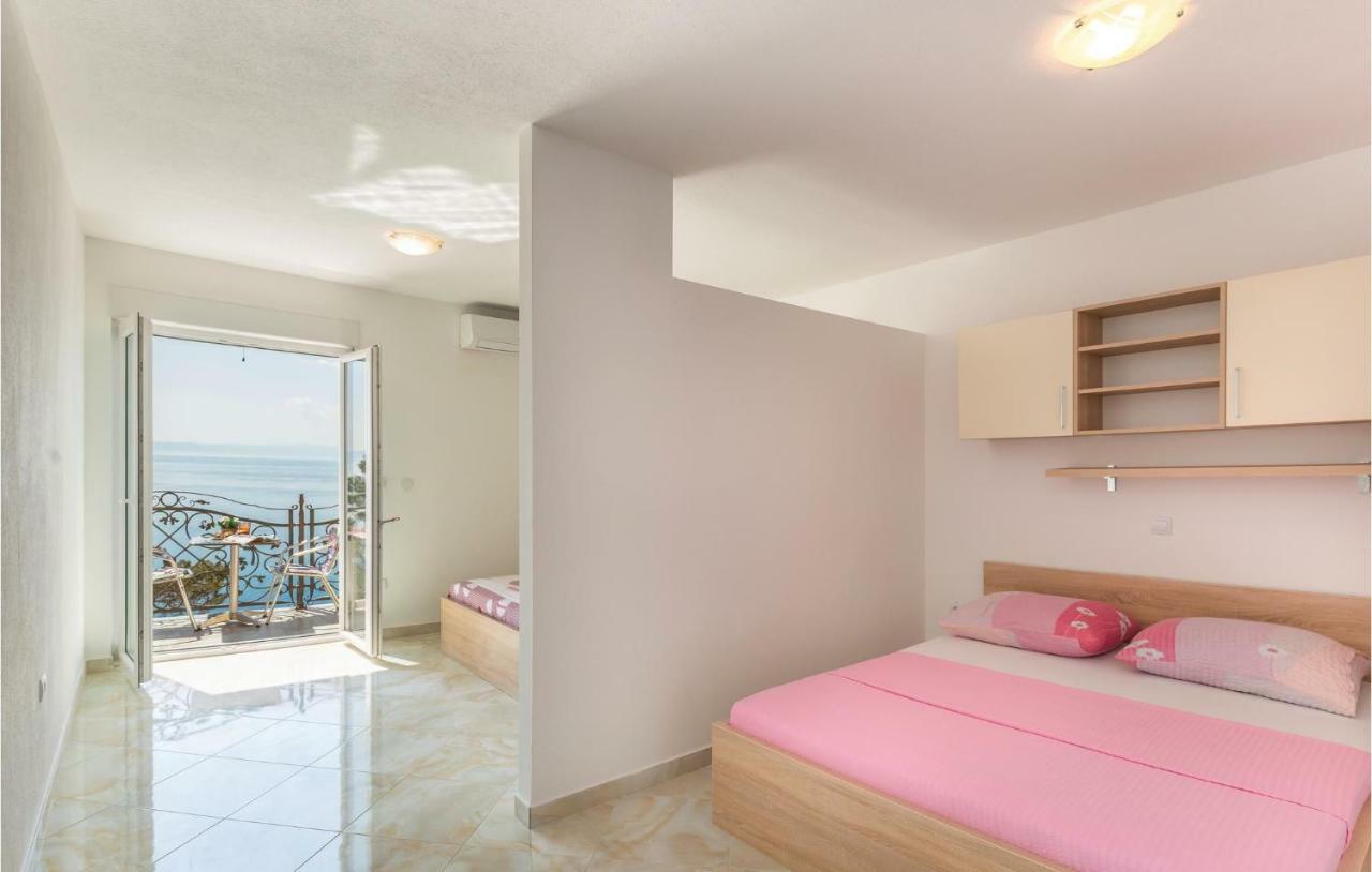 Amazing Apartment In Krvavica With Wifi Zewnętrze zdjęcie
